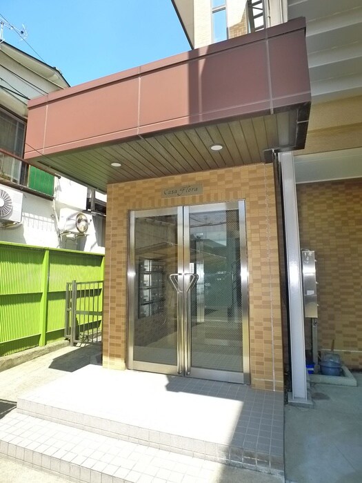 カーサ・フローラの物件外観写真