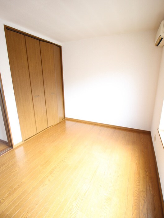 レジデンス原の物件内観写真