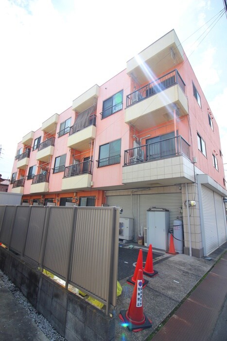 アパ－トメントハウスイマイの物件外観写真