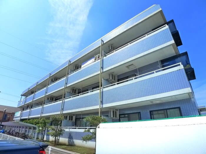 ベルドゥムール鎌ケ谷の物件外観写真