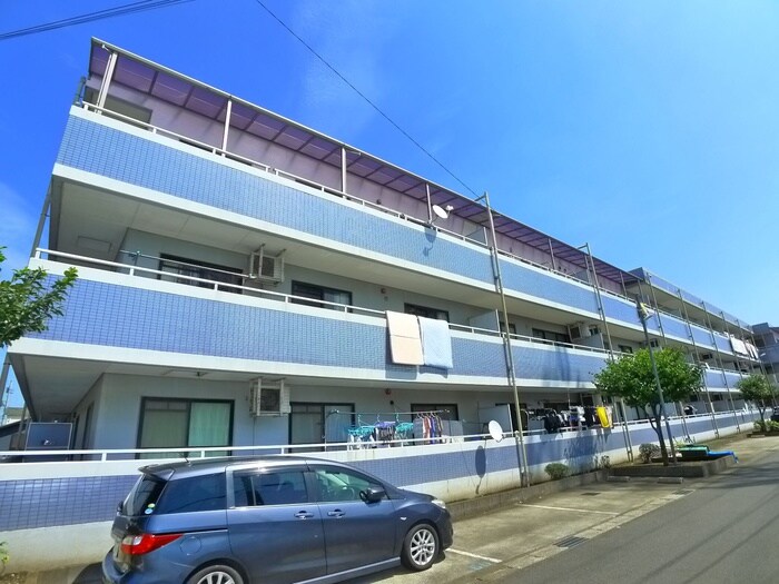 ベルドゥムール鎌ケ谷の物件外観写真