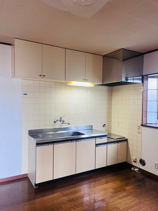 メゾンスズキ Aの物件内観写真