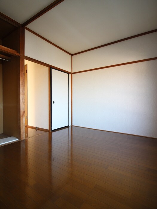 仲居ハイツⅠの物件内観写真