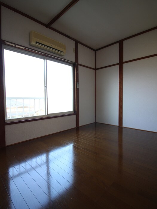 仲居ハイツⅠの物件内観写真