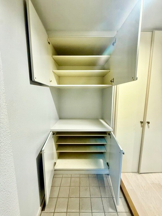 リズ市川平田の物件内観写真