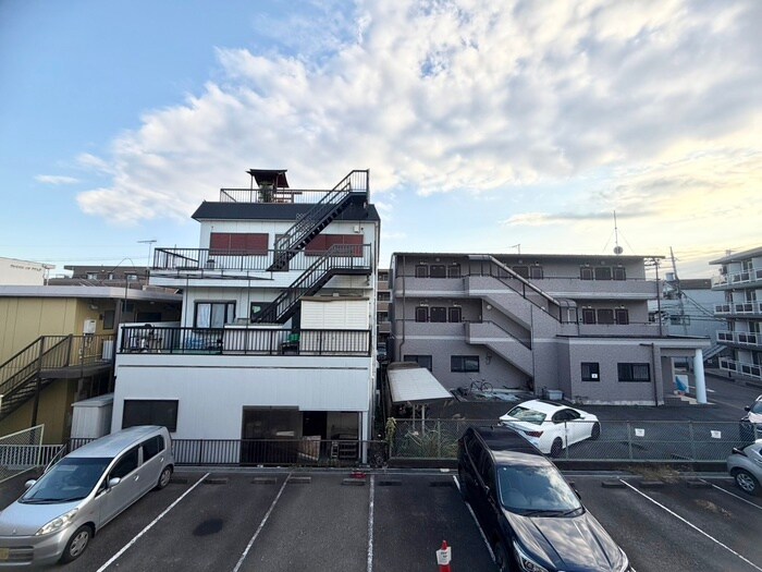 フラワーハイツＢの物件内観写真