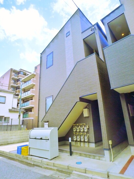 ショコラ・モールⅢの物件外観写真