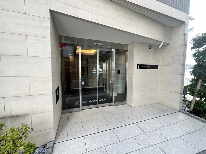 コンフォリア新御徒町の物件外観写真