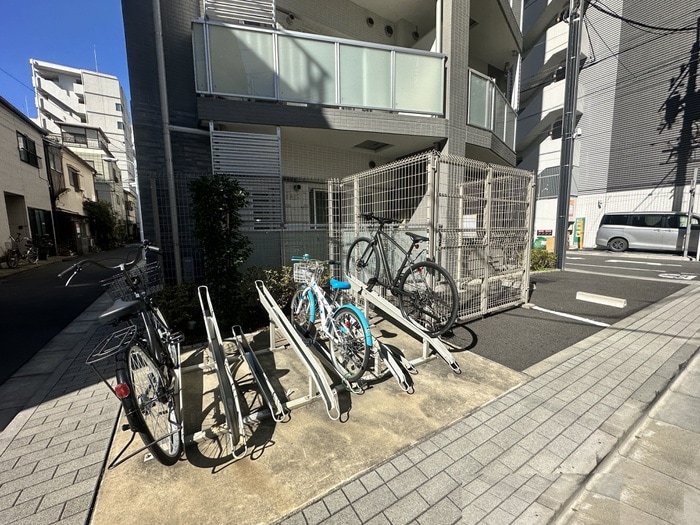 コンフォリア新御徒町の物件外観写真