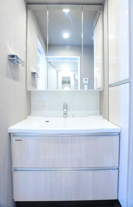 コンフォリア新御徒町の物件内観写真