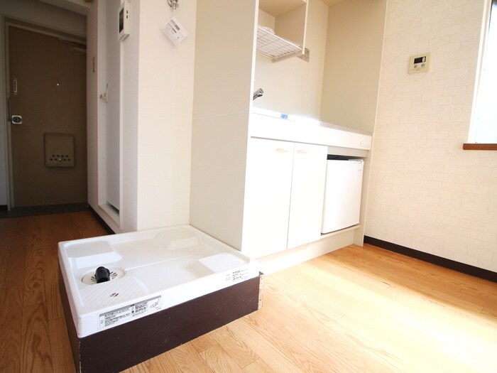 稲荷町マンションの物件内観写真