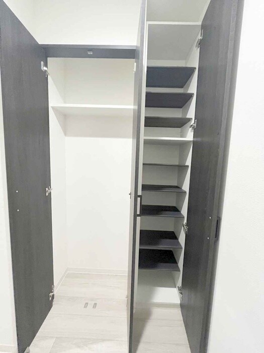 エストウルースプラス三ノ輪の物件内観写真