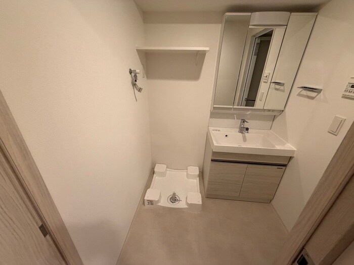 ｺﾝﾌｫﾘｱ・ﾘｳﾞ豊洲ｷｬﾅﾙの物件内観写真