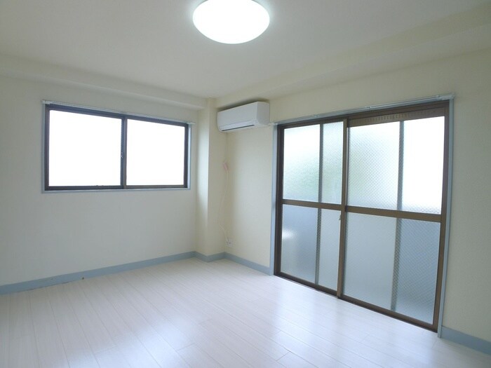 ベルコリ－ヌ上本郷の物件内観写真