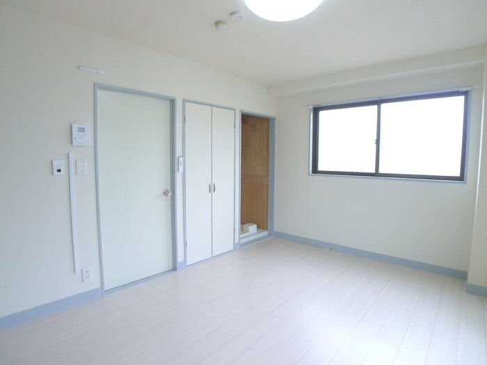 ベルコリ－ヌ上本郷の物件内観写真