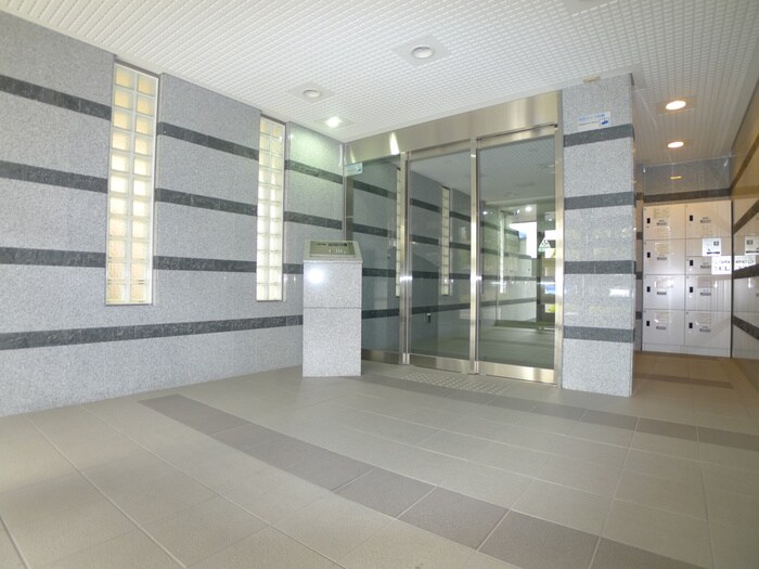 市川妙典レジデンスの物件外観写真