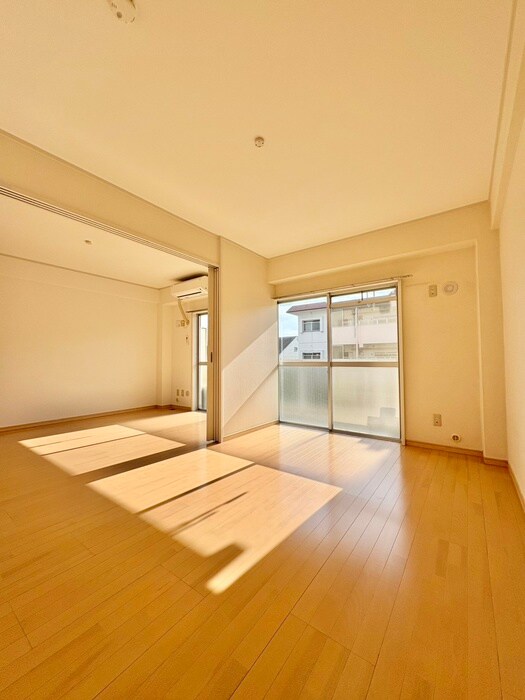 清水マンション　2号棟の物件内観写真