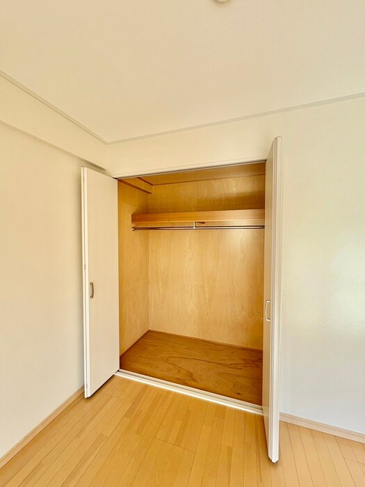 清水マンション　2号棟の物件内観写真