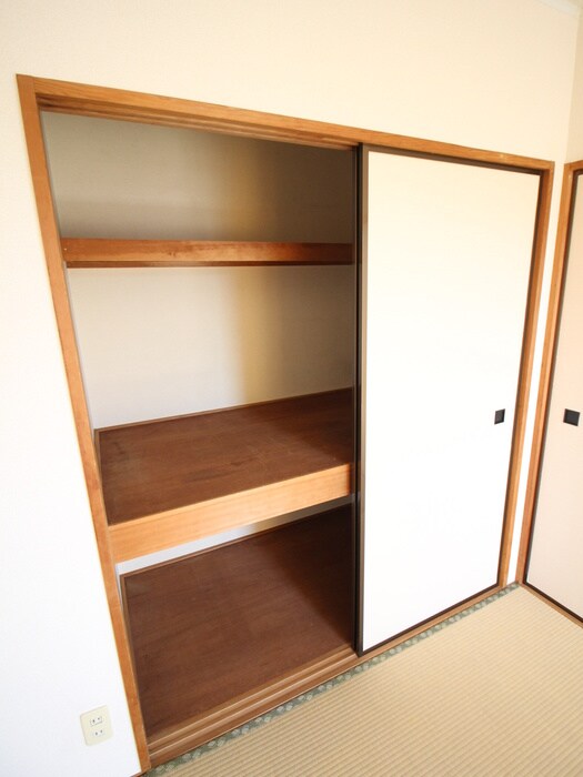 ラグリューⅡの物件内観写真