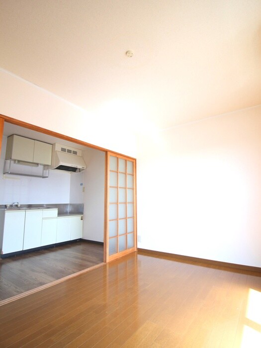 ラグリューⅡの物件内観写真