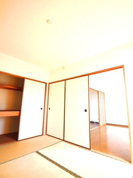 ラグリューⅡの物件内観写真