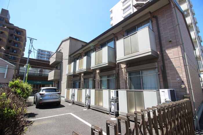 フォト・シャルムの物件外観写真