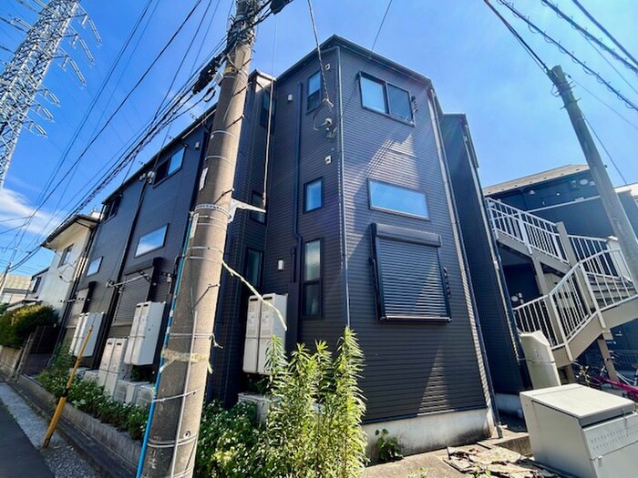 バイオレットヒルズ東館の物件外観写真