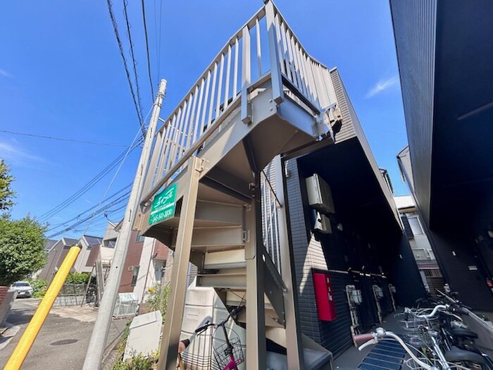 バイオレットヒルズ東館の物件外観写真