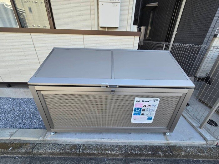 エメ　ドゥーズの物件外観写真