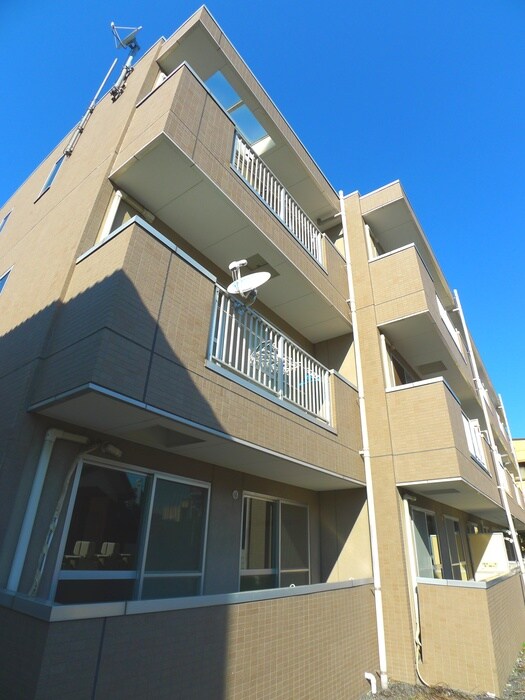 グロ－ガ－デンⅡの物件外観写真