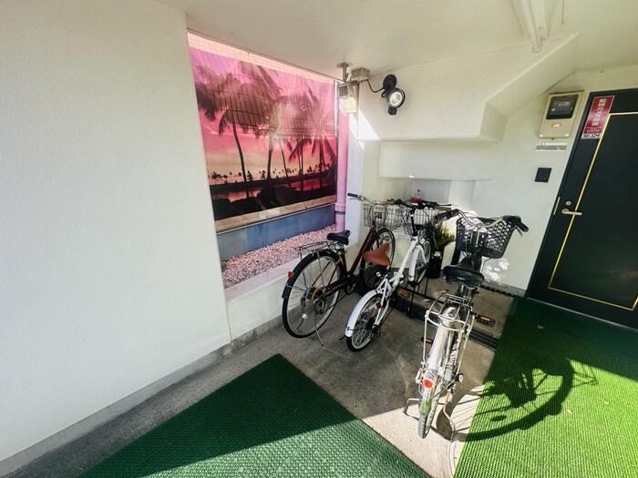 ロイヤルハワイアンの物件外観写真