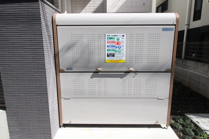 アヴァンス北烏山の物件外観写真