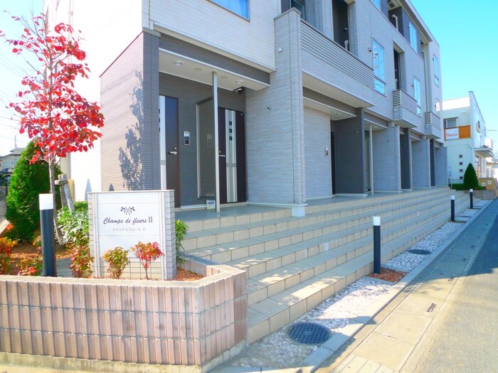 シャンドゥ　フル－ルⅡの物件外観写真