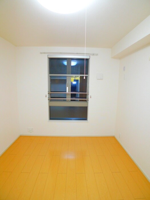 シャンドゥ　フル－ルⅡの物件内観写真