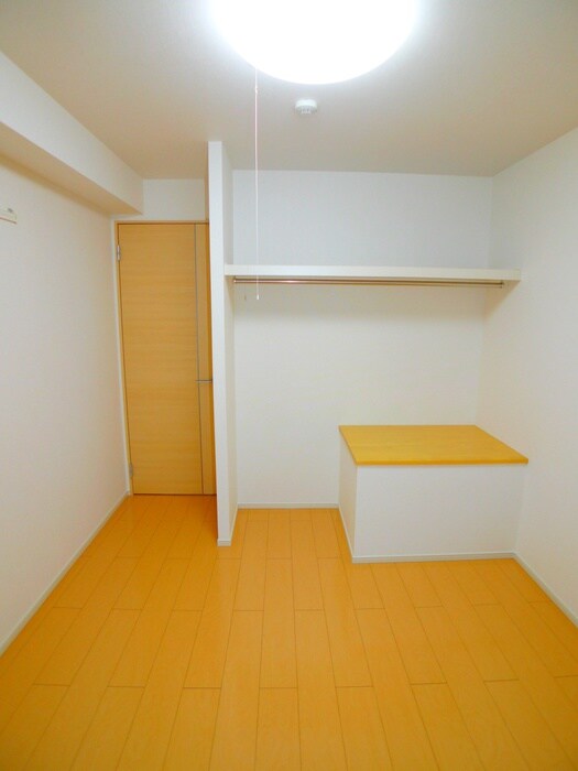 シャンドゥ　フル－ルⅡの物件内観写真