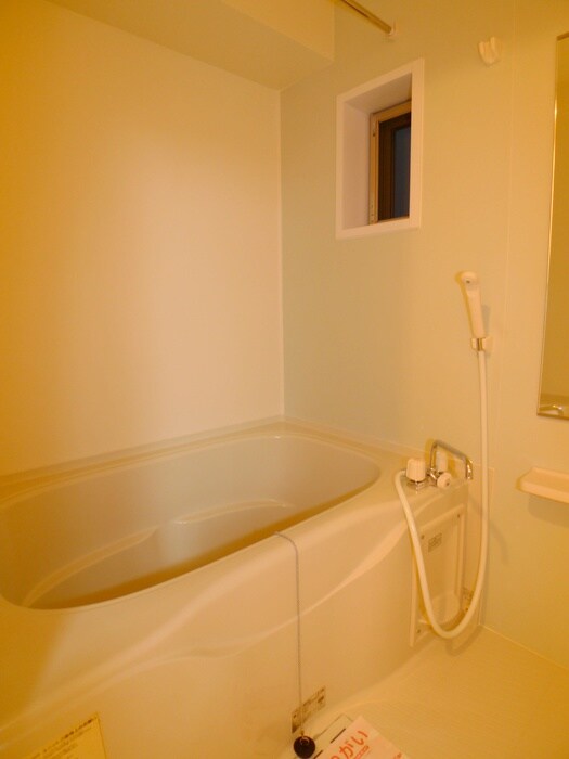 シャンドゥ　フル－ルⅡの物件内観写真