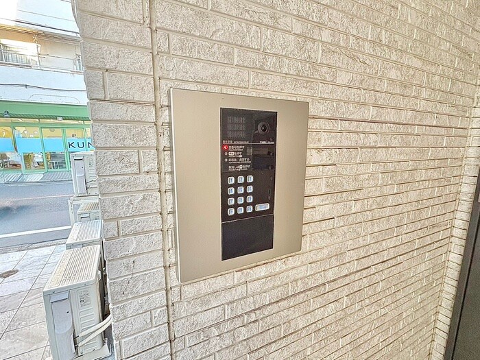 セレリア春日町の物件外観写真