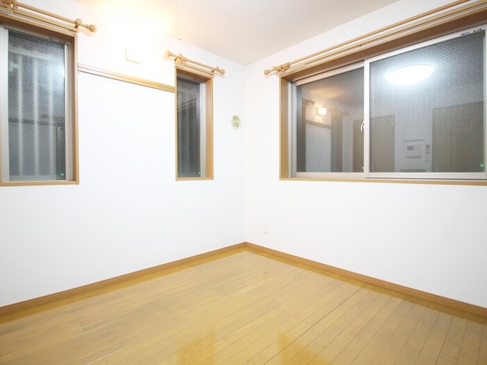 ニューキャッスル中野新橋の物件内観写真