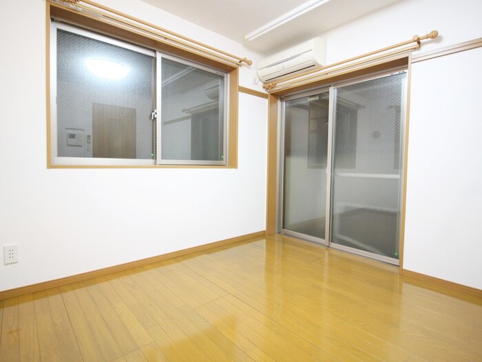 ニューキャッスル中野新橋の物件内観写真