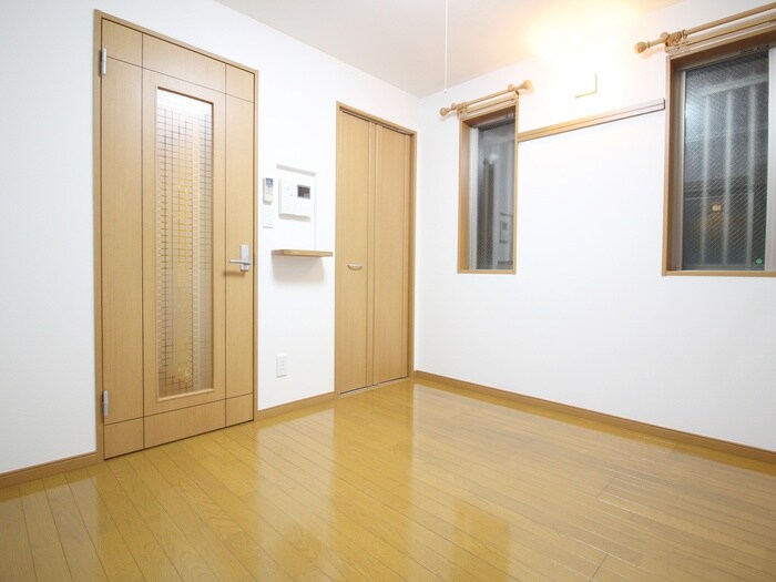 ニューキャッスル中野新橋の物件内観写真