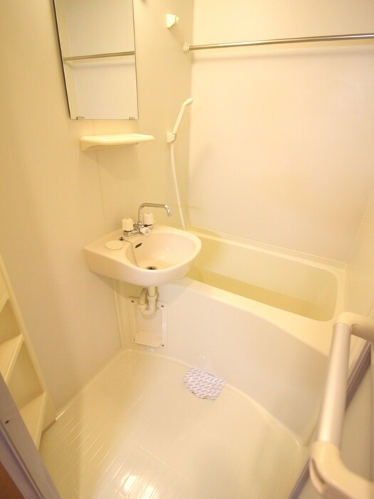 ニューキャッスル中野新橋の物件内観写真