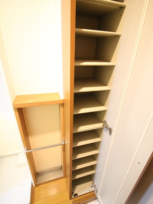 ニューキャッスル中野新橋の物件内観写真