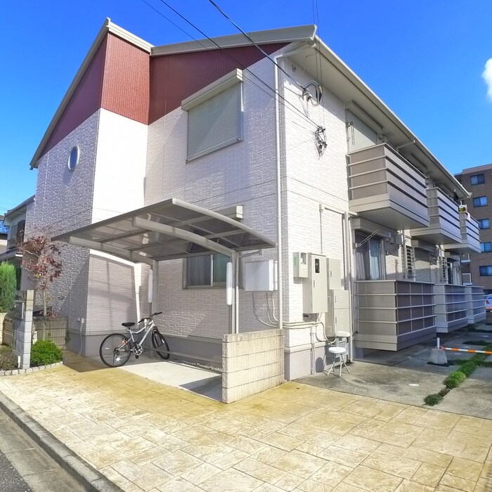 フレシ－ルの物件外観写真