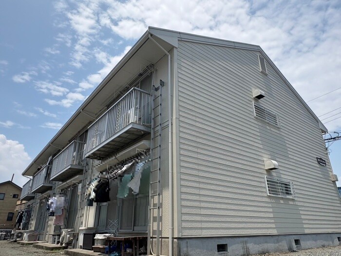 ルミエールシャトレーの物件外観写真