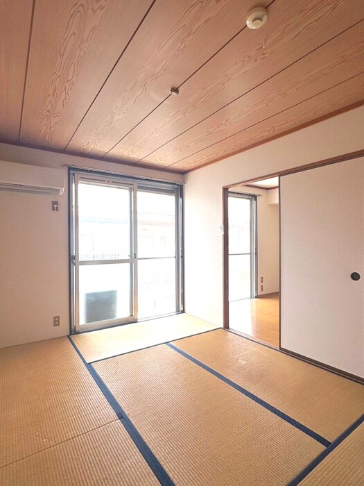 ルミエールシャトレーの物件内観写真