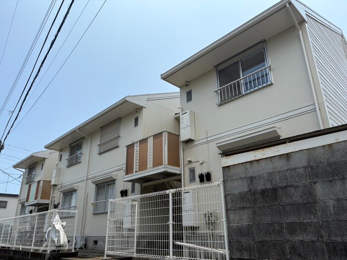 ルミエールシャトレーの物件外観写真