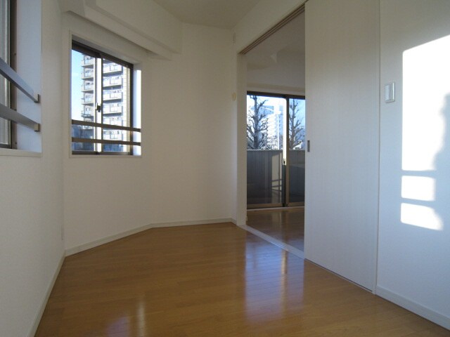 ﾗｸﾞｼﾞｭｱﾘ-ｱﾊﾟ-ﾄﾒﾝﾄ文京千石０１の物件内観写真