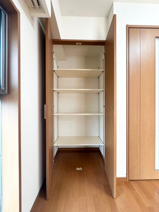 日神ﾃﾞｭｵｽﾃｰｼﾞ新宿外苑東通(301)の物件内観写真