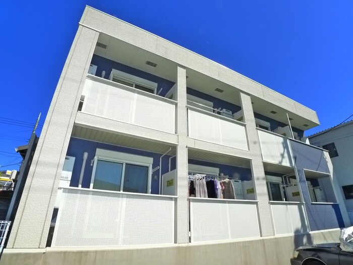 スノーフレークの物件外観写真