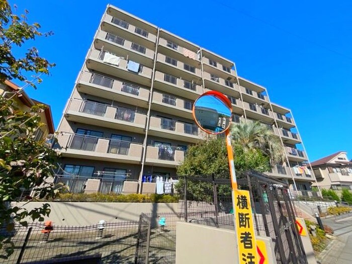 ルテシア新狭山の物件外観写真